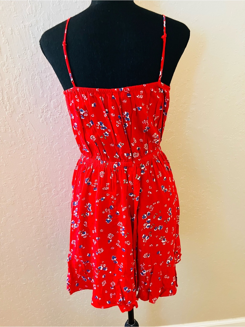 Express Red Floral Ruffle Mini Dress - Picture 5 of 9